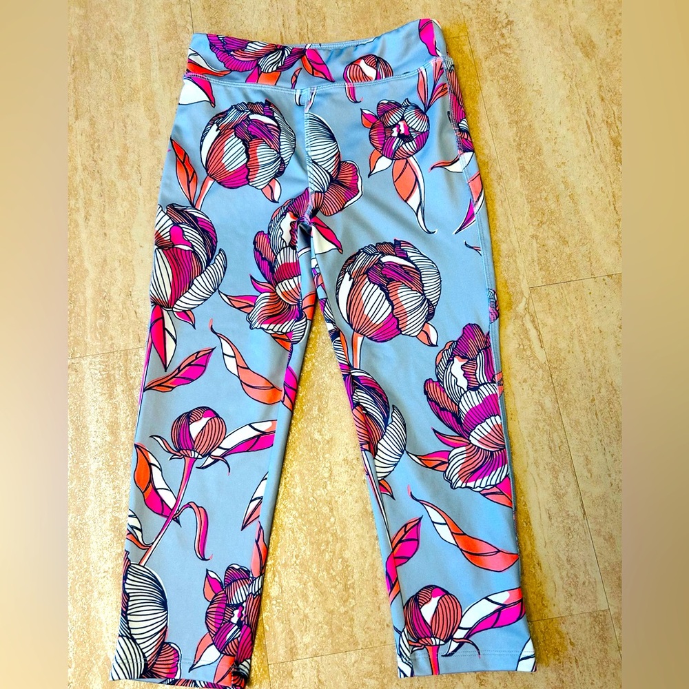 Leggings Gap Fit US Large 10/11 Grey Floral Capri activewear